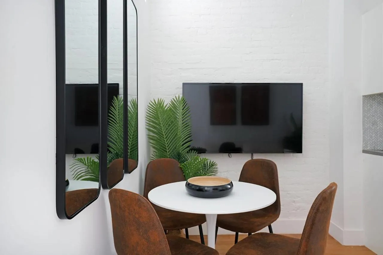 1290-7 New Renovated 2 Bedrooms In Ues New York Apartment
